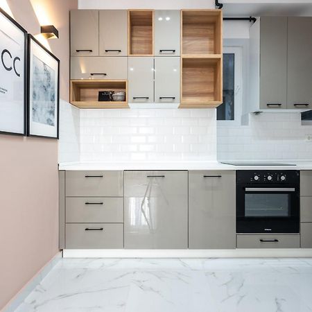 The Loft Luxury Apartments-Near The Park In The City Center บูคาเรสต์ ภายนอก รูปภาพ