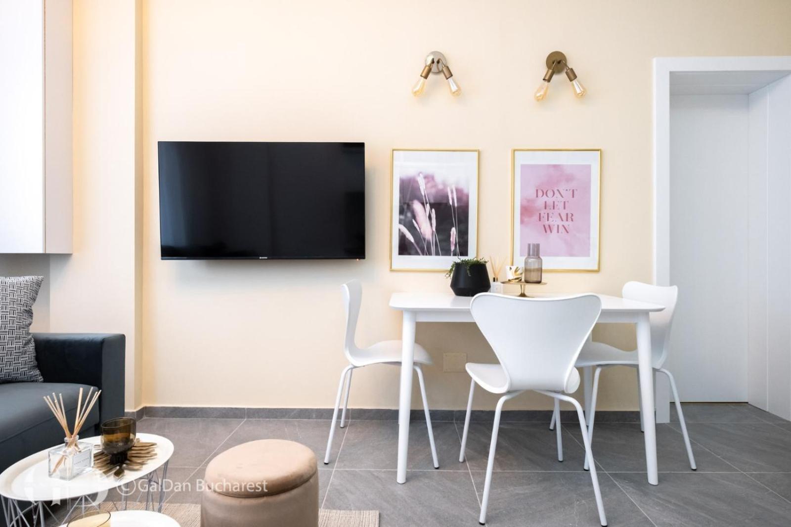 The Loft Luxury Apartments-Near The Park In The City Center บูคาเรสต์ ภายนอก รูปภาพ