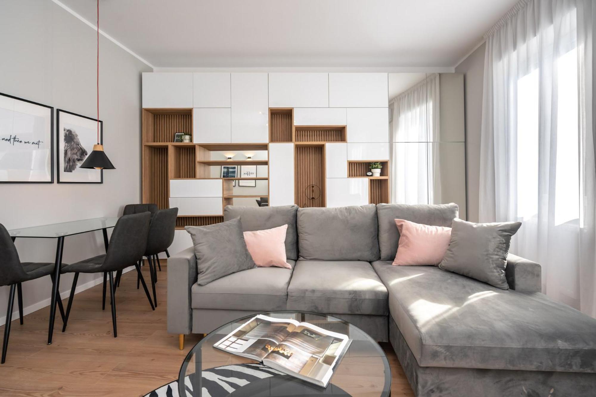 The Loft Luxury Apartments-Near The Park In The City Center บูคาเรสต์ ภายนอก รูปภาพ